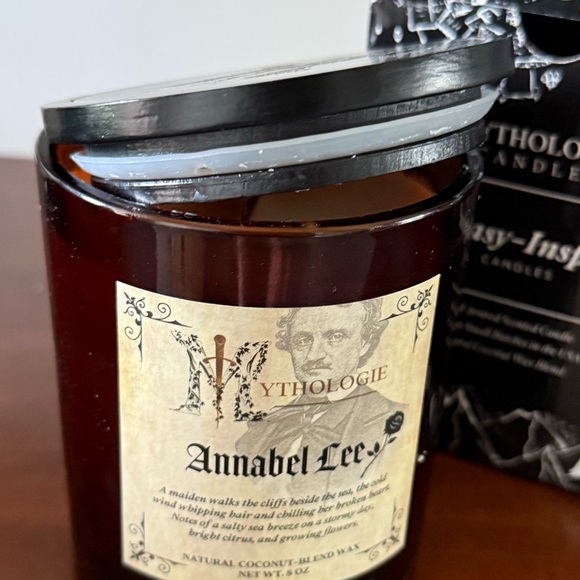 Mythologie Candle - Annabel Lee Deluxe 8 oz - Picture 4 of 4